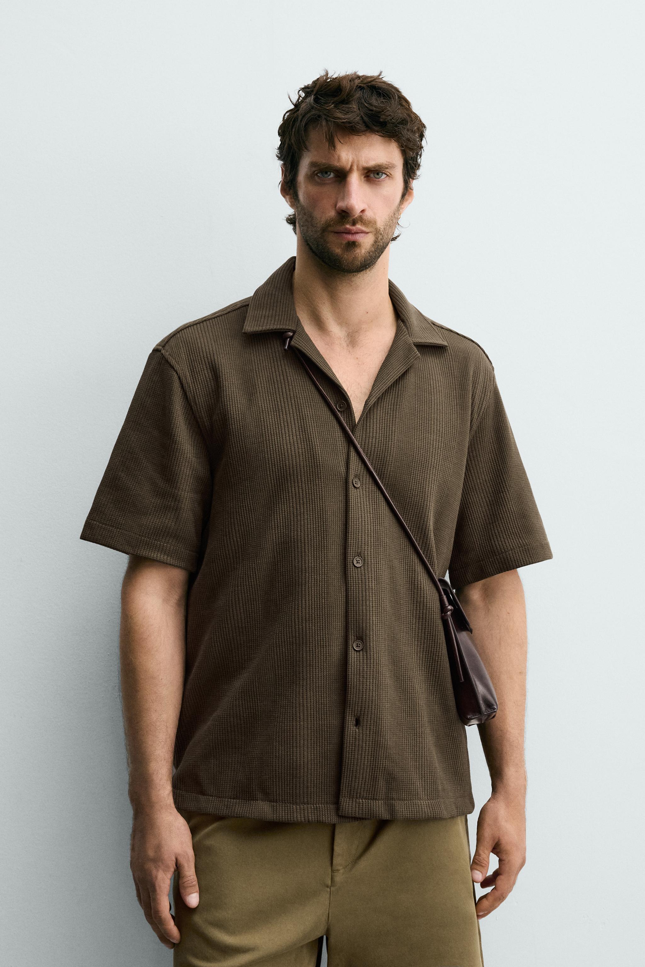 TEXTURED REGULAR FIT SHIRT — Brown