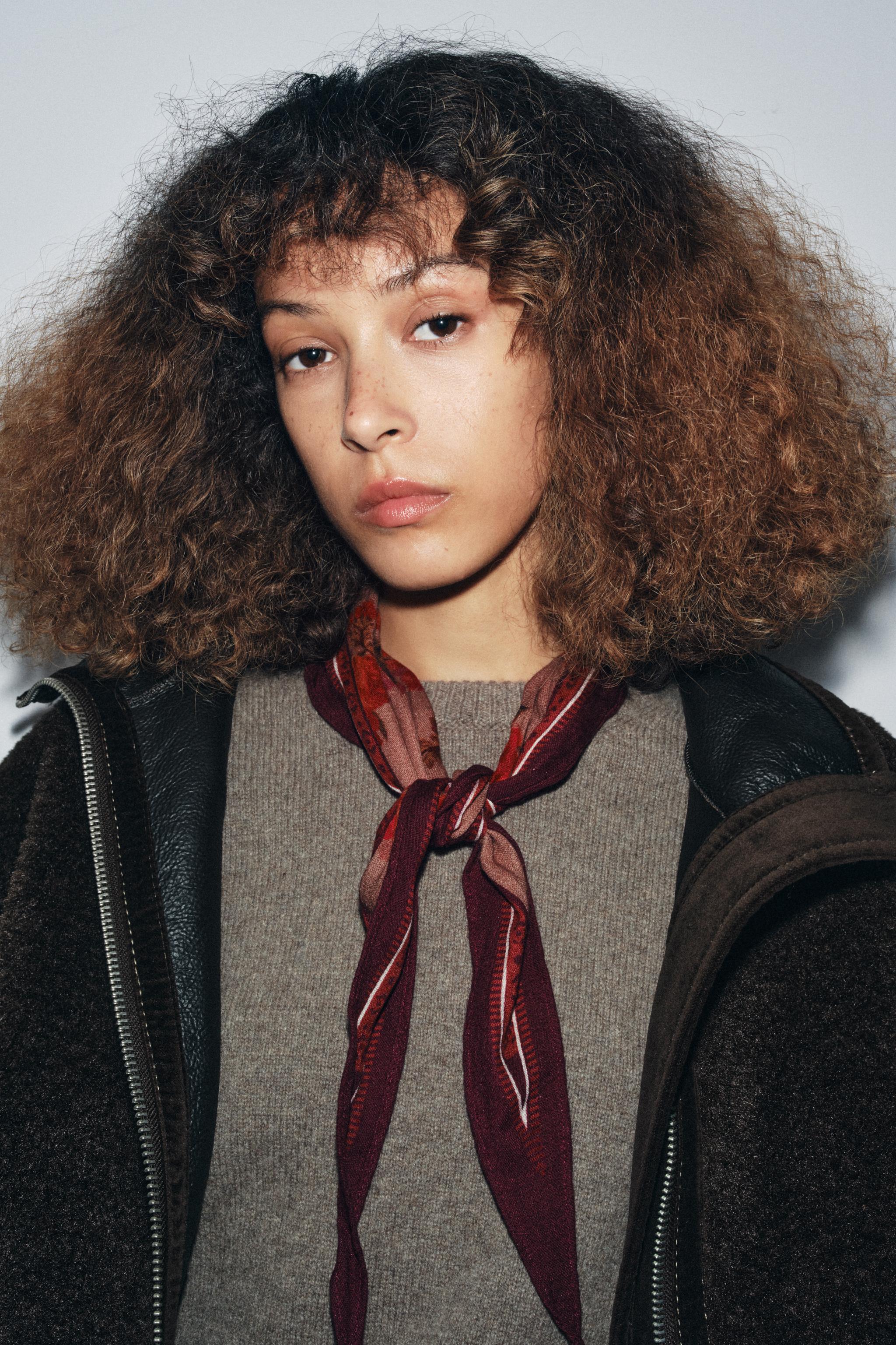 BANDANA ESTAMPADA DE FLORES - Beringela | ZARA Brasil