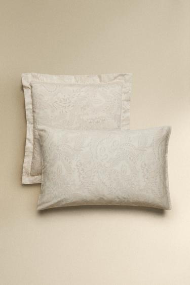 PAISLEY SATEEN PILLOWCASE - Beige by Zara