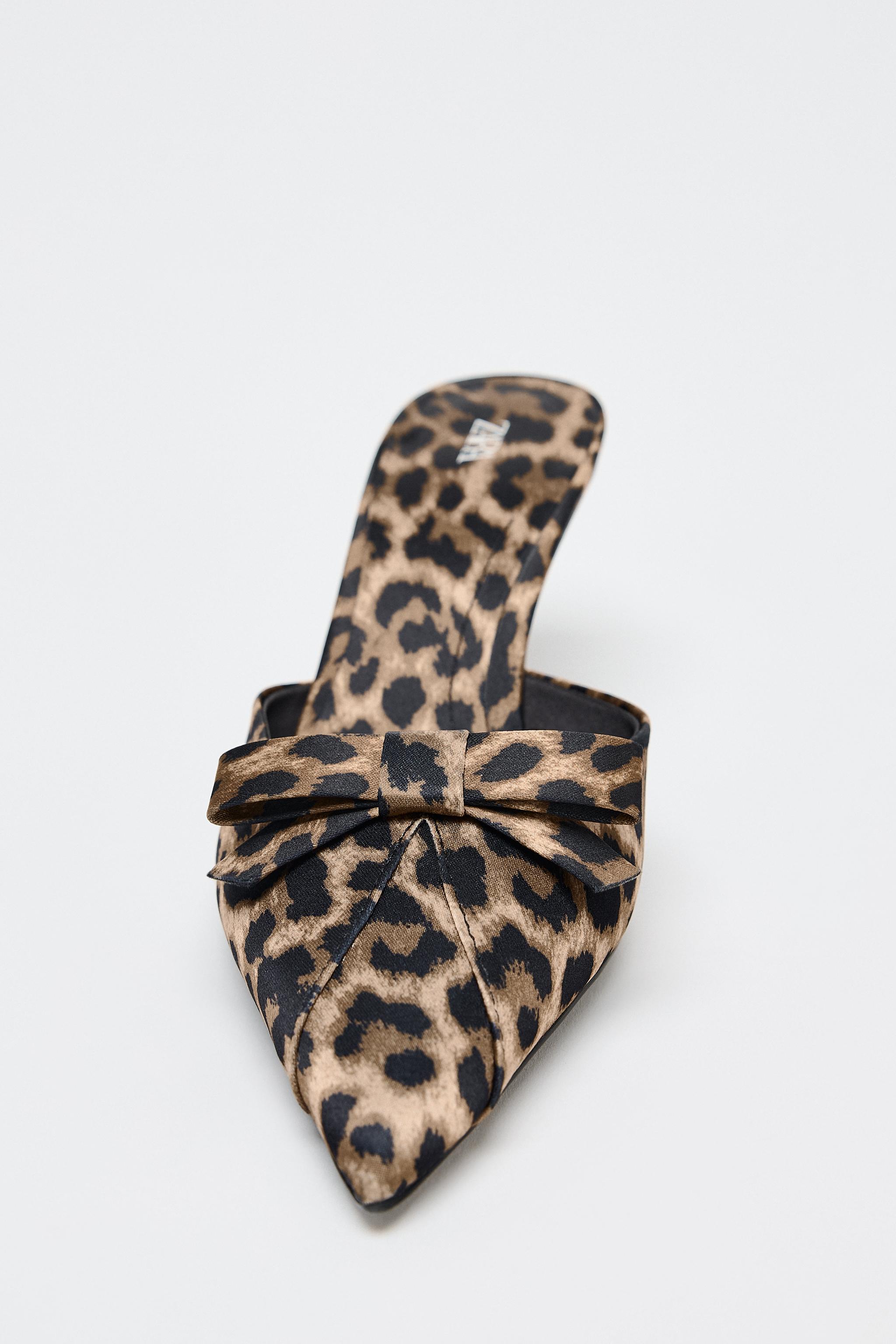 Sabot with bow Black Ribbon Mule | AGL