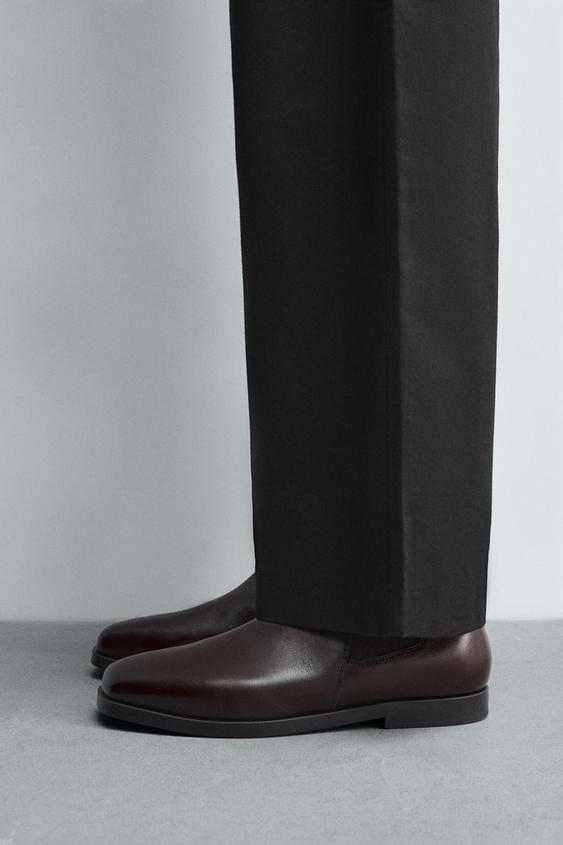 LEATHER CHELSEA BOOTS