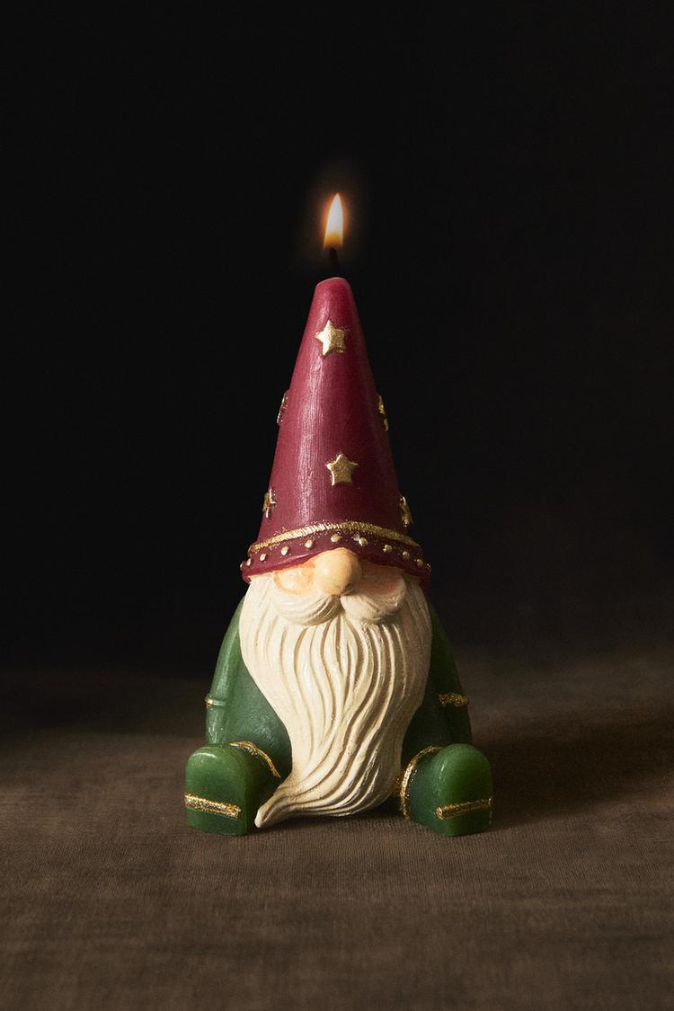 DECORATIVE CHRISTMAS GNOME CANDLE — Green