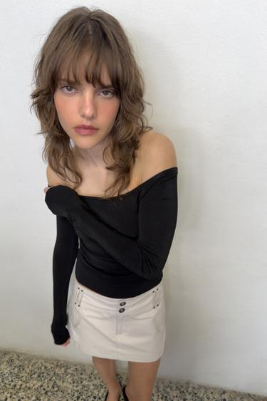 OFF-THE-SHOULDER KNIT TOP - Black by Zara