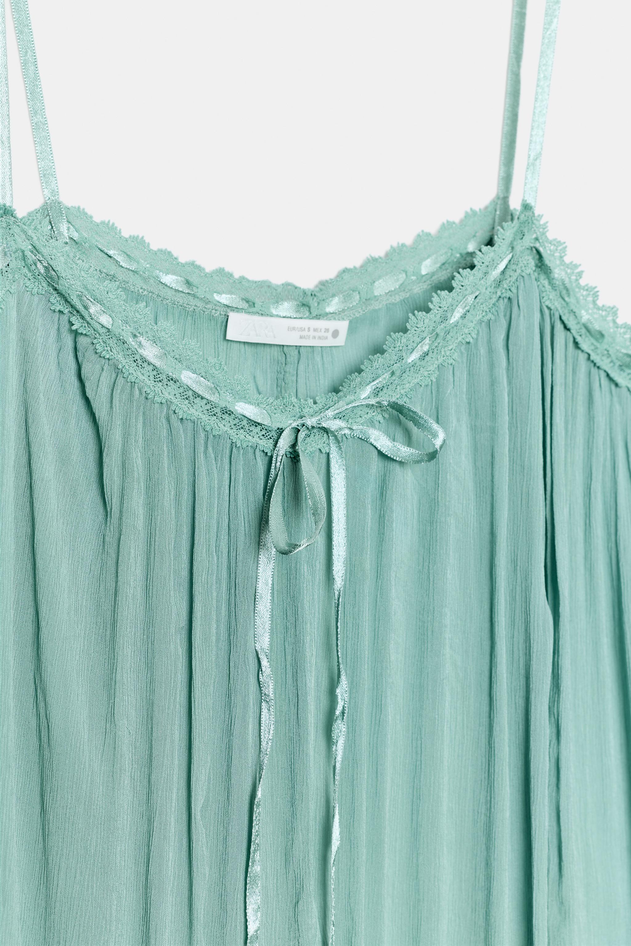 LACE STRAP TOP ZW COLLECTION