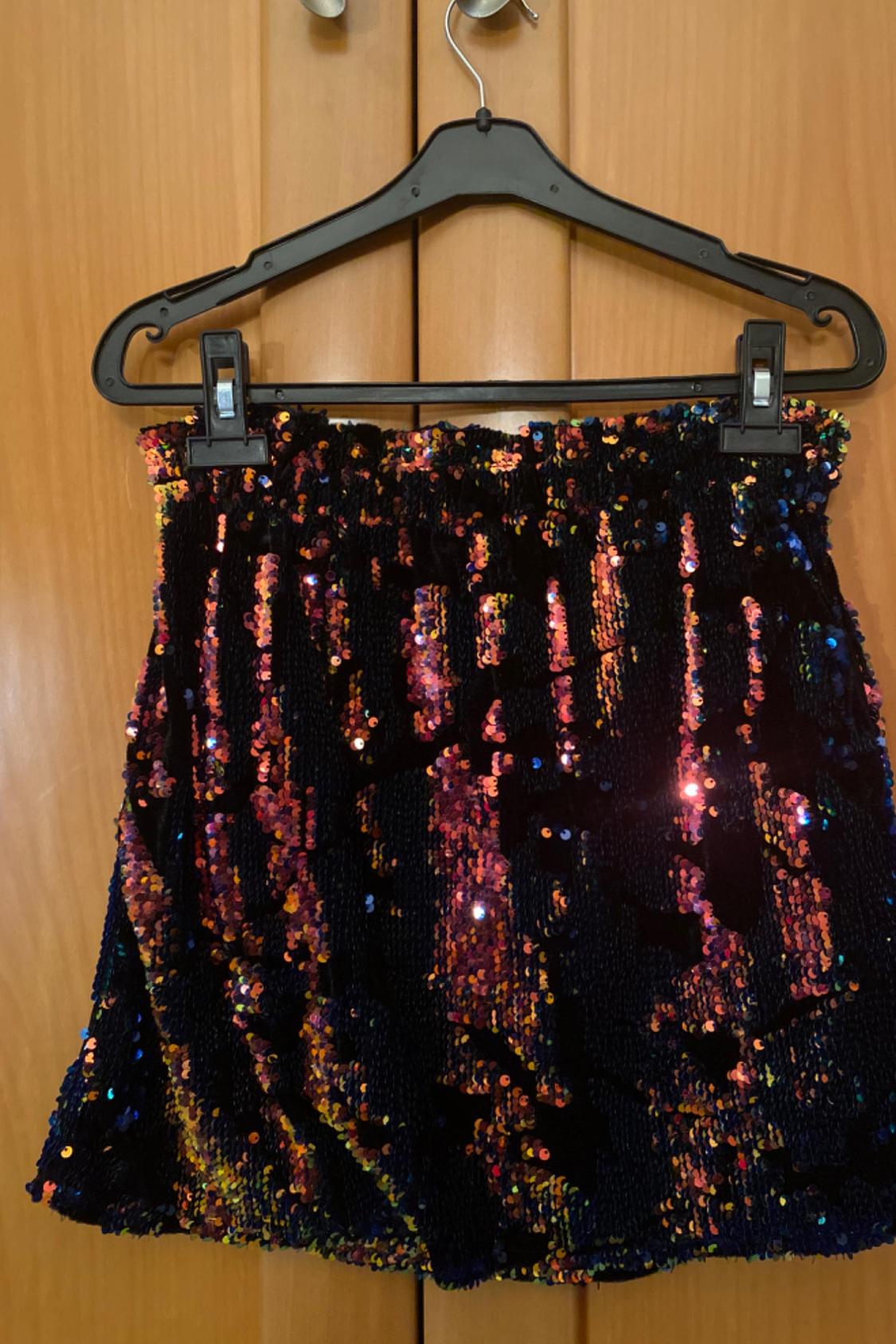SEQUINNED MINI SKIRT