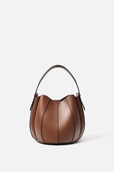 TOPSTITCH BUCKET BAG - Dark tan by Zara