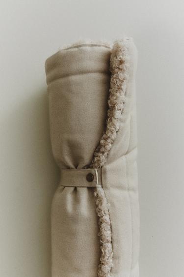 MANTA DE CHÃO ENROLÁVEL PARA ANIMAIS DE ESTIMAÇÃO - Bege da Zara