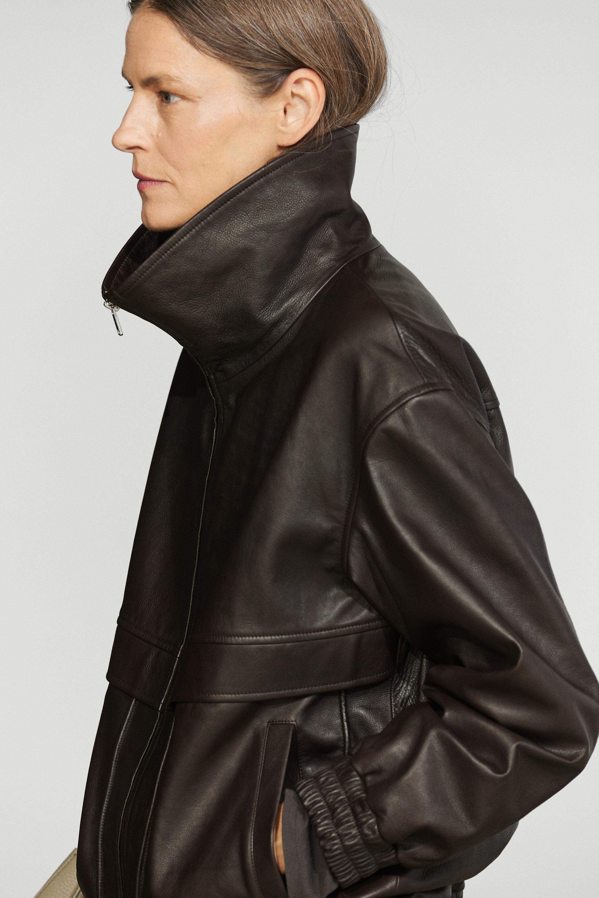 Blouson bomber zippé en cuir nappa