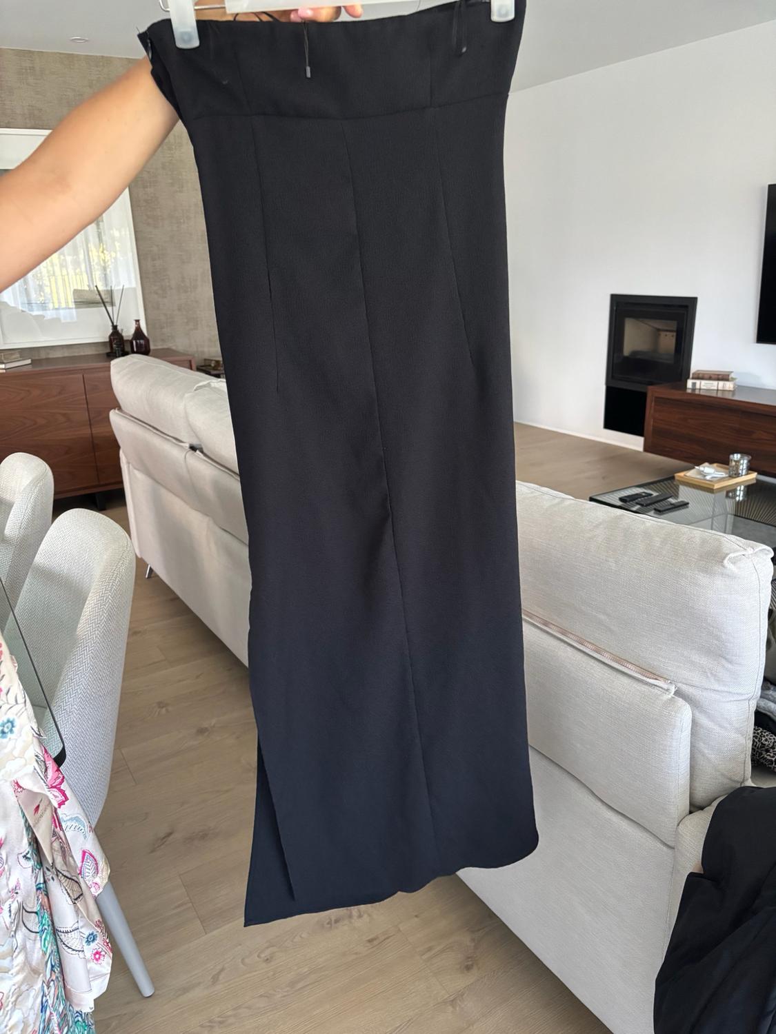 MIDI DRESS WITH A STRAIGHT-CUT NECKLINE - Image 2