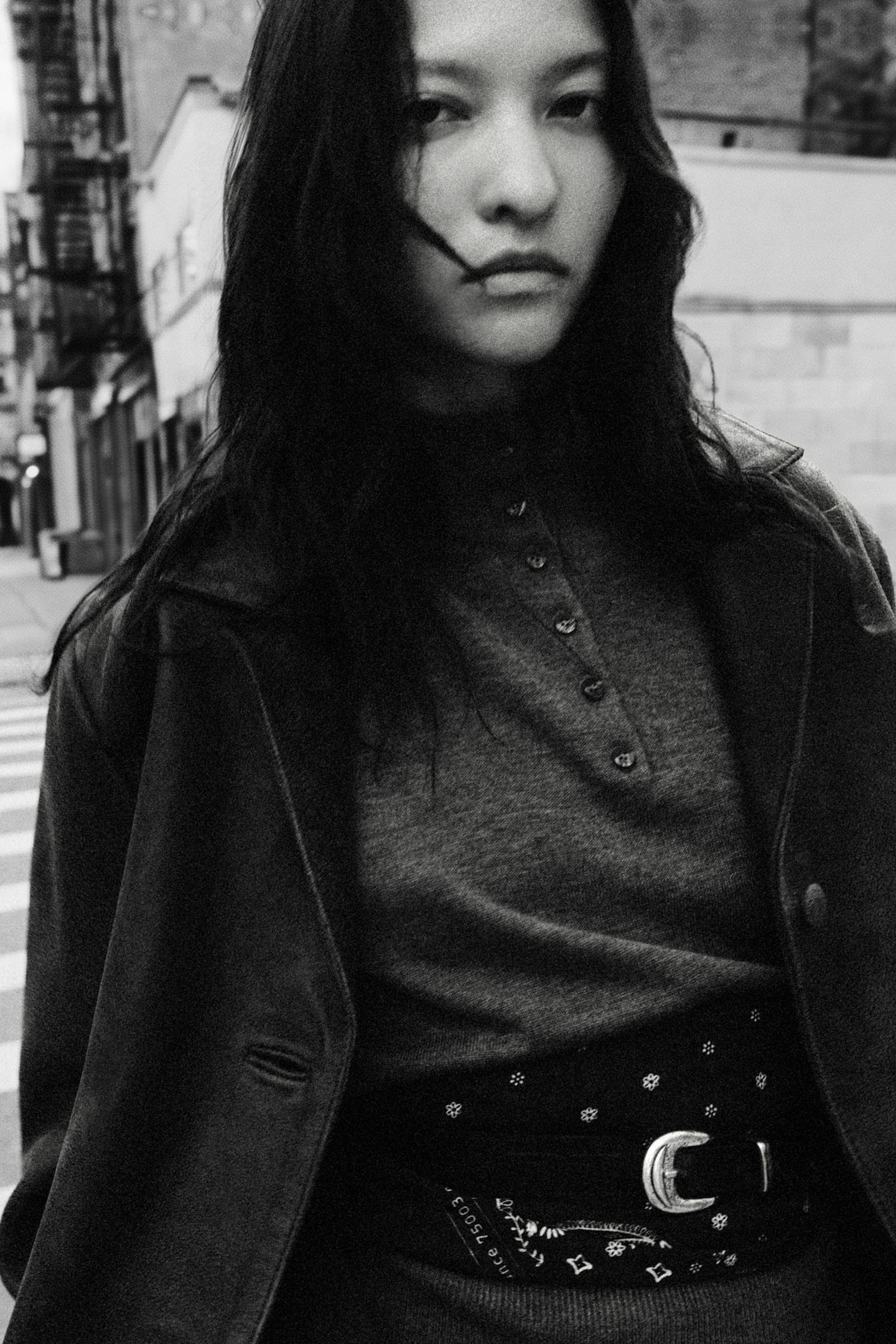 Женский свитер Zara Buttoned High-Neck, цвет: Серый меланжевый — фото 1