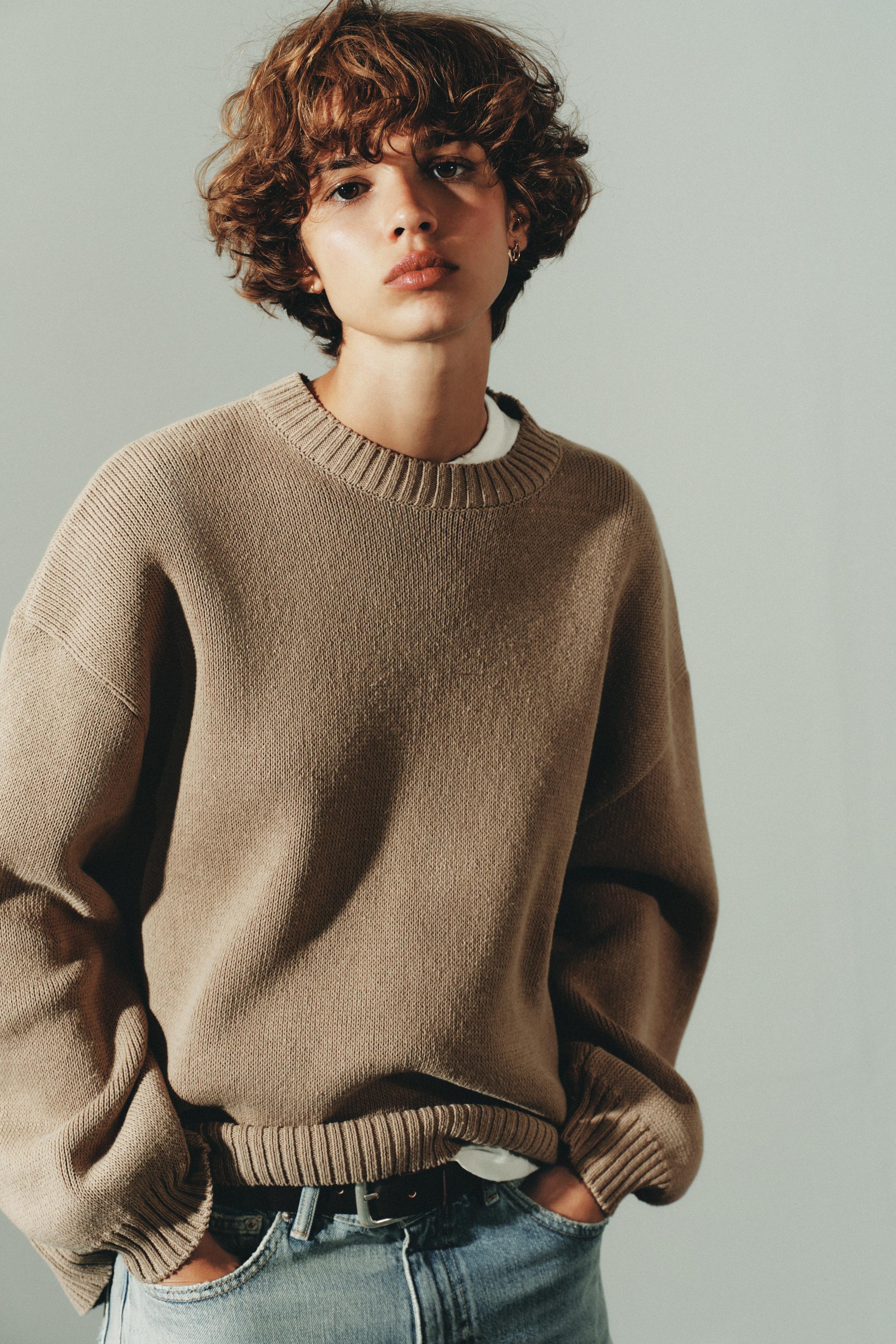 オーバーサイズニットセーター - ライトベージュ | ZARA Japan