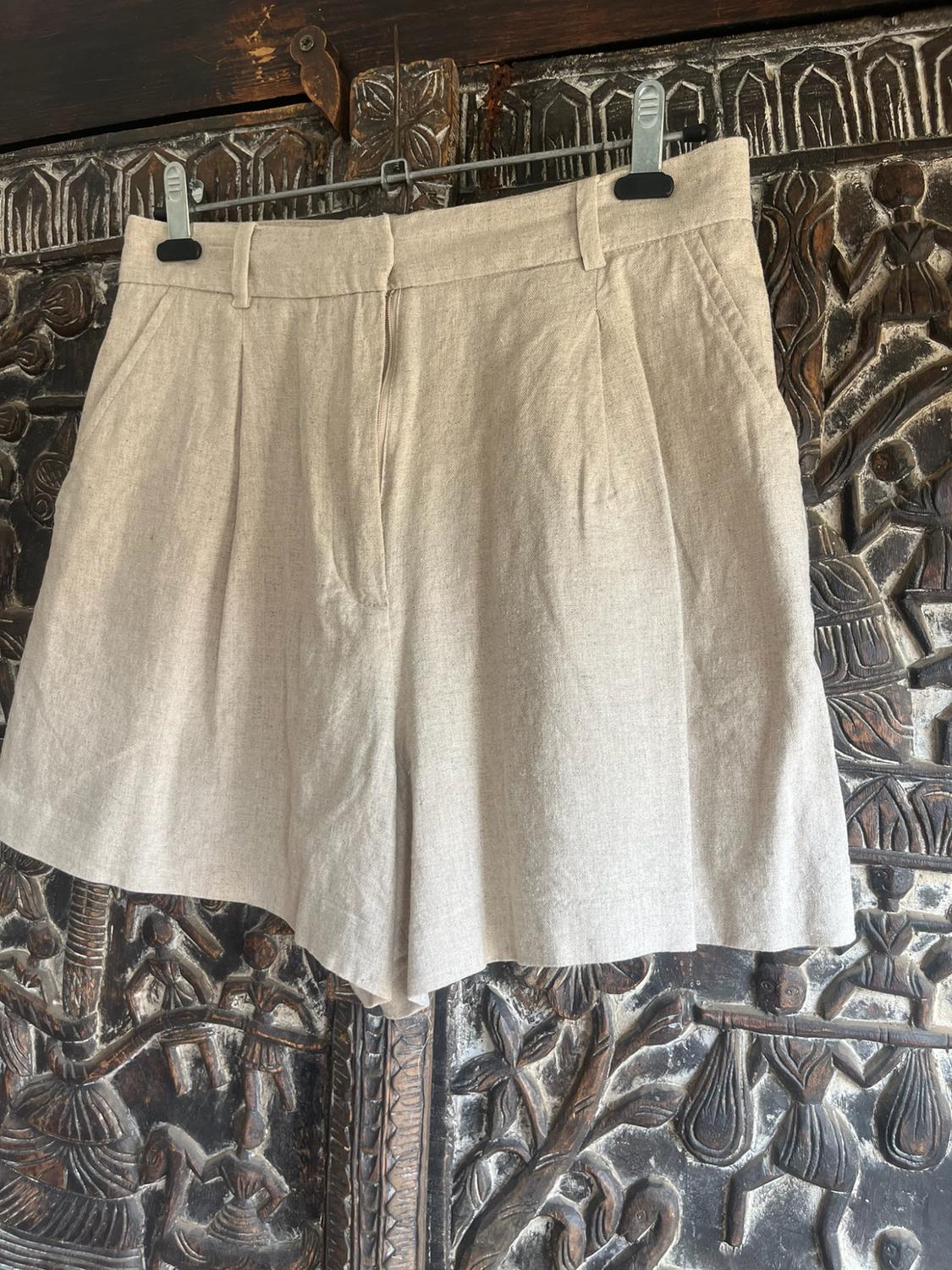 LINEN BLEND HIGH-WAIST BERMUDA SHORTS - Image 2