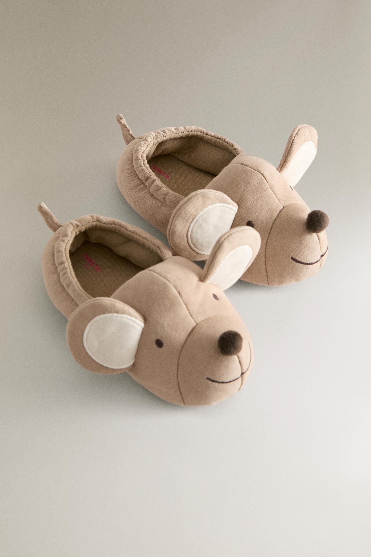 KIDS’ ANIMAL SLIPPERS — Off White
