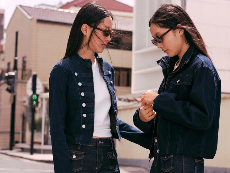 CAZADORA DENIM ALAMARES
