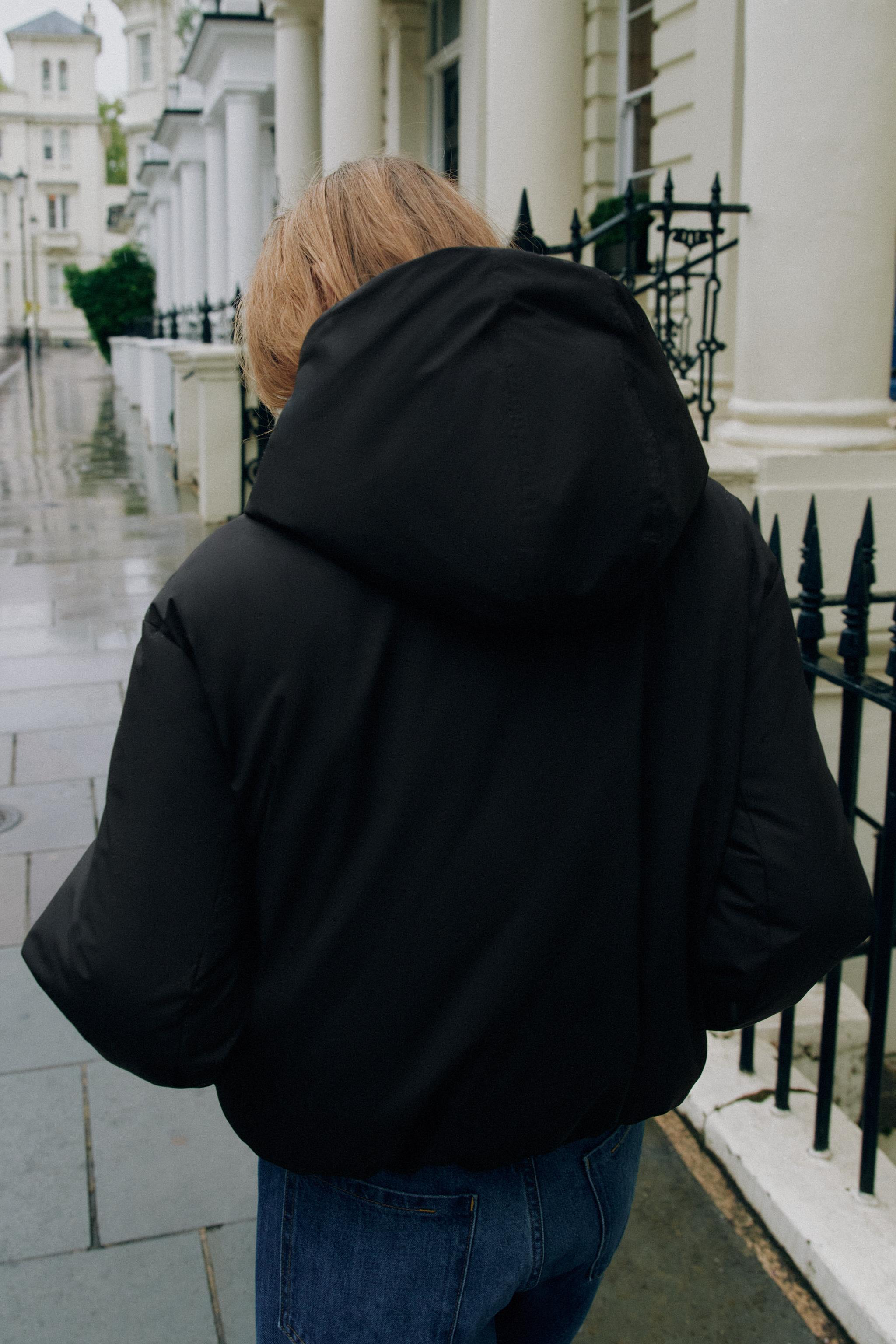 SHORT WATER-REPELLENT WINDPROOF PADDED HOODIE ANORAK