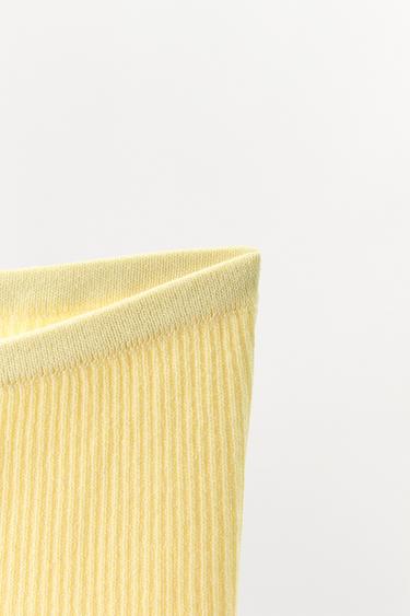SHORT EN MAILLE CÔTELÉE - Jaune de Zara - Image 4