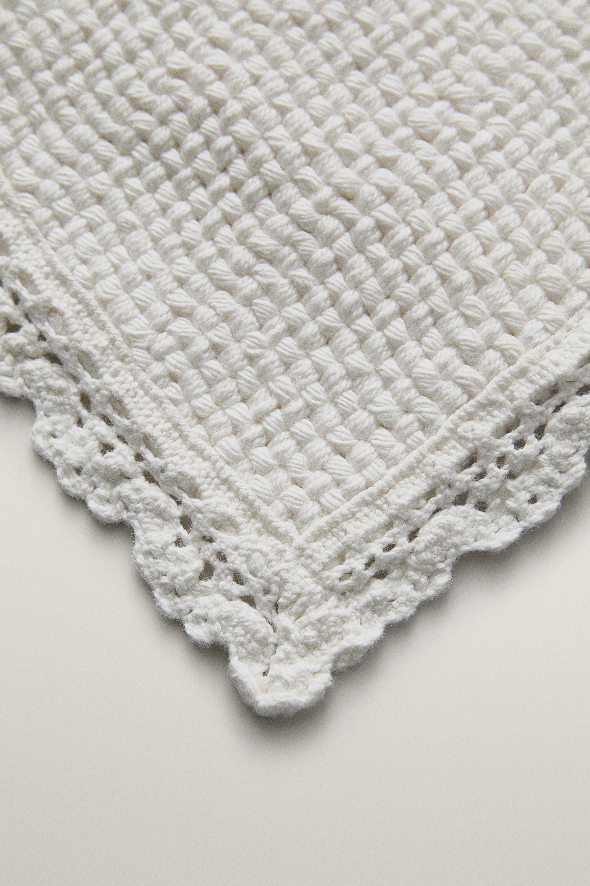 CROCHET BATH MAT