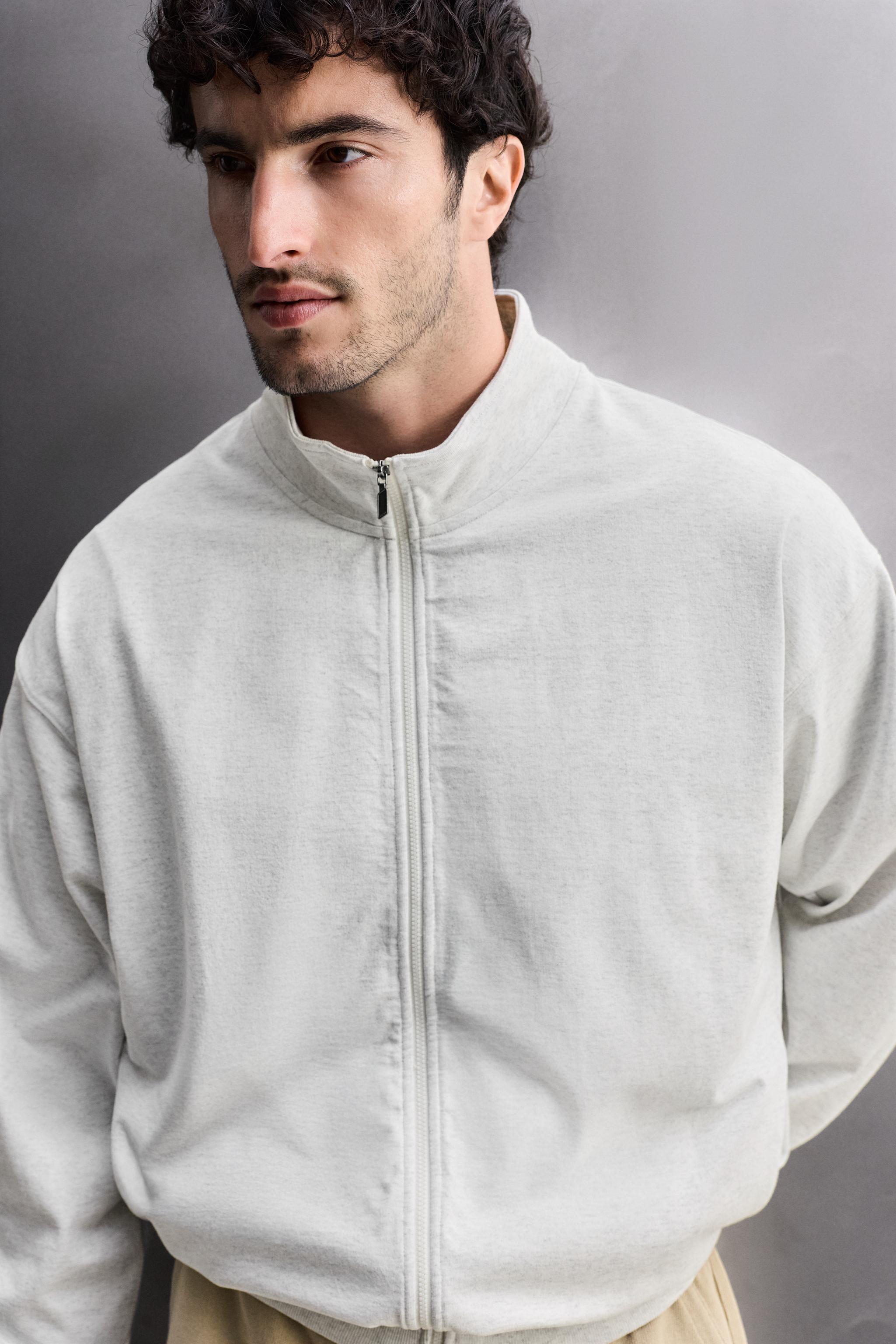 RELAXED FIT ZIP-UP SWEATSHIRT