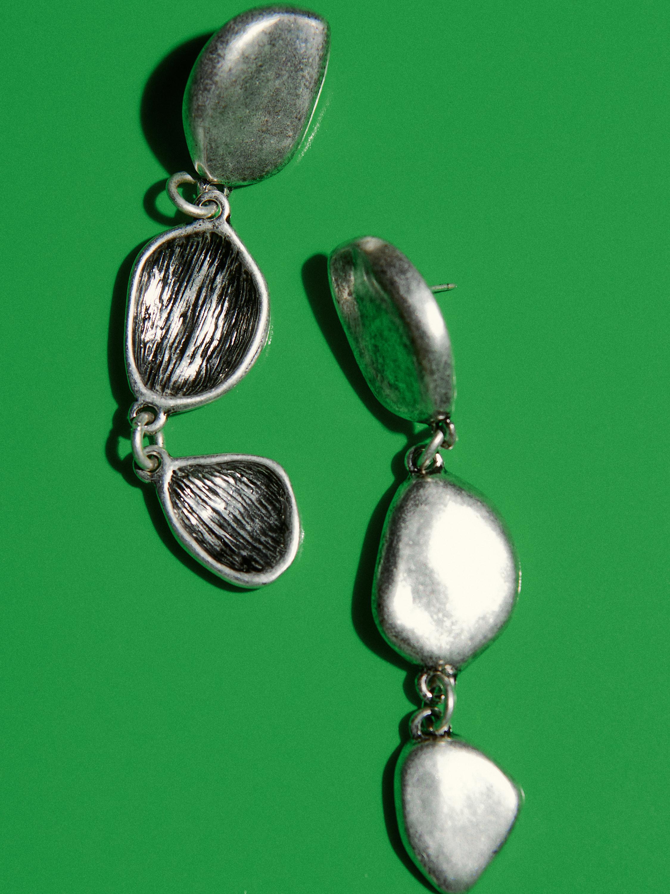 Boucles d’oreilles pendantes feuille