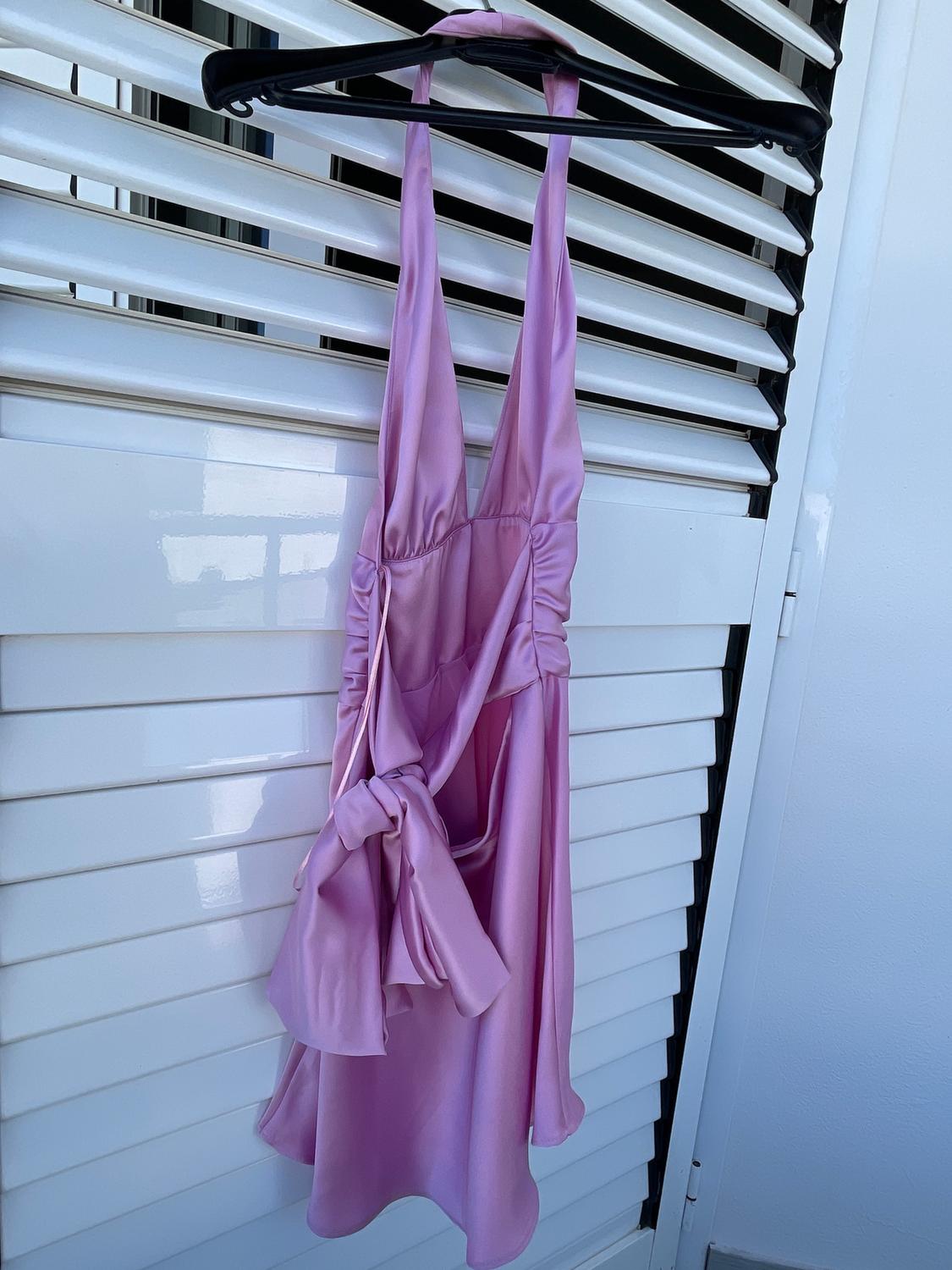 ΦΟΡΕΜΑ ΣΑΤΙΝΕ ΜΕ ΛΑΙΜΟΚΟΨΗ HALTER - Image 2