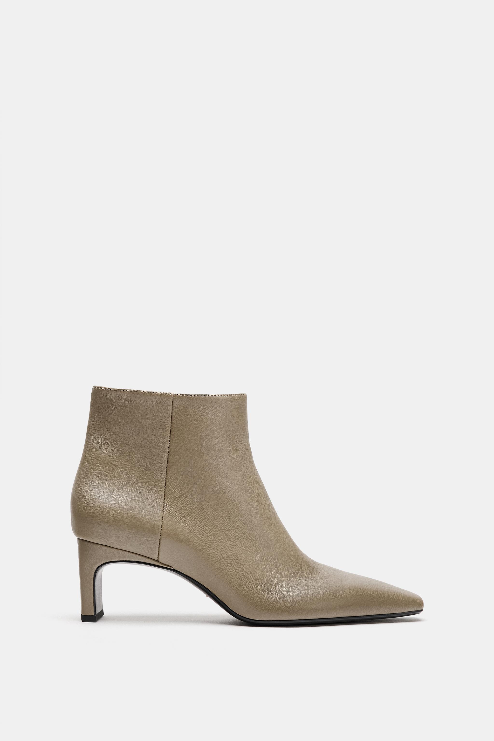 LEATHER KITTEN HEEL BOOTIES
