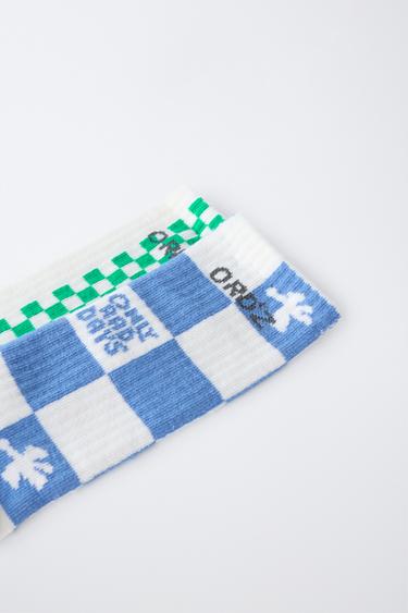 LOT DE DEUX CHAUSSETTES MONTANTES À DAMIER ET LOGO - Blanc de Zara - Image 1