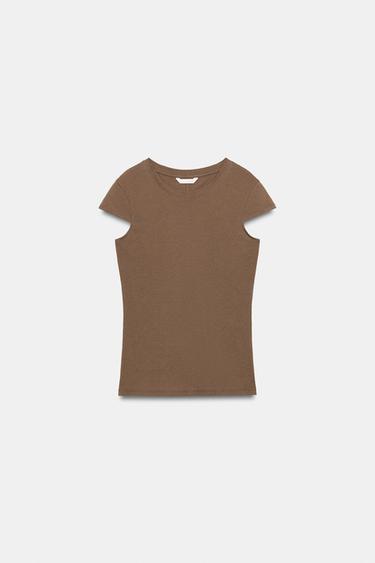 MINIMALIST SHORT SLEEVE T-SHIRT - Light brown by Zara