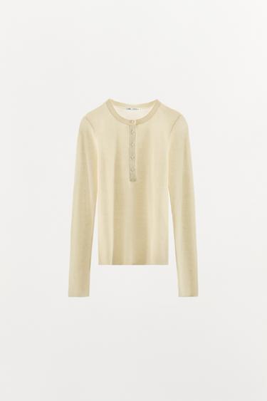 T-SHIRT AVEC COTON ET BOUTONS - Écru de Zara - Image 4