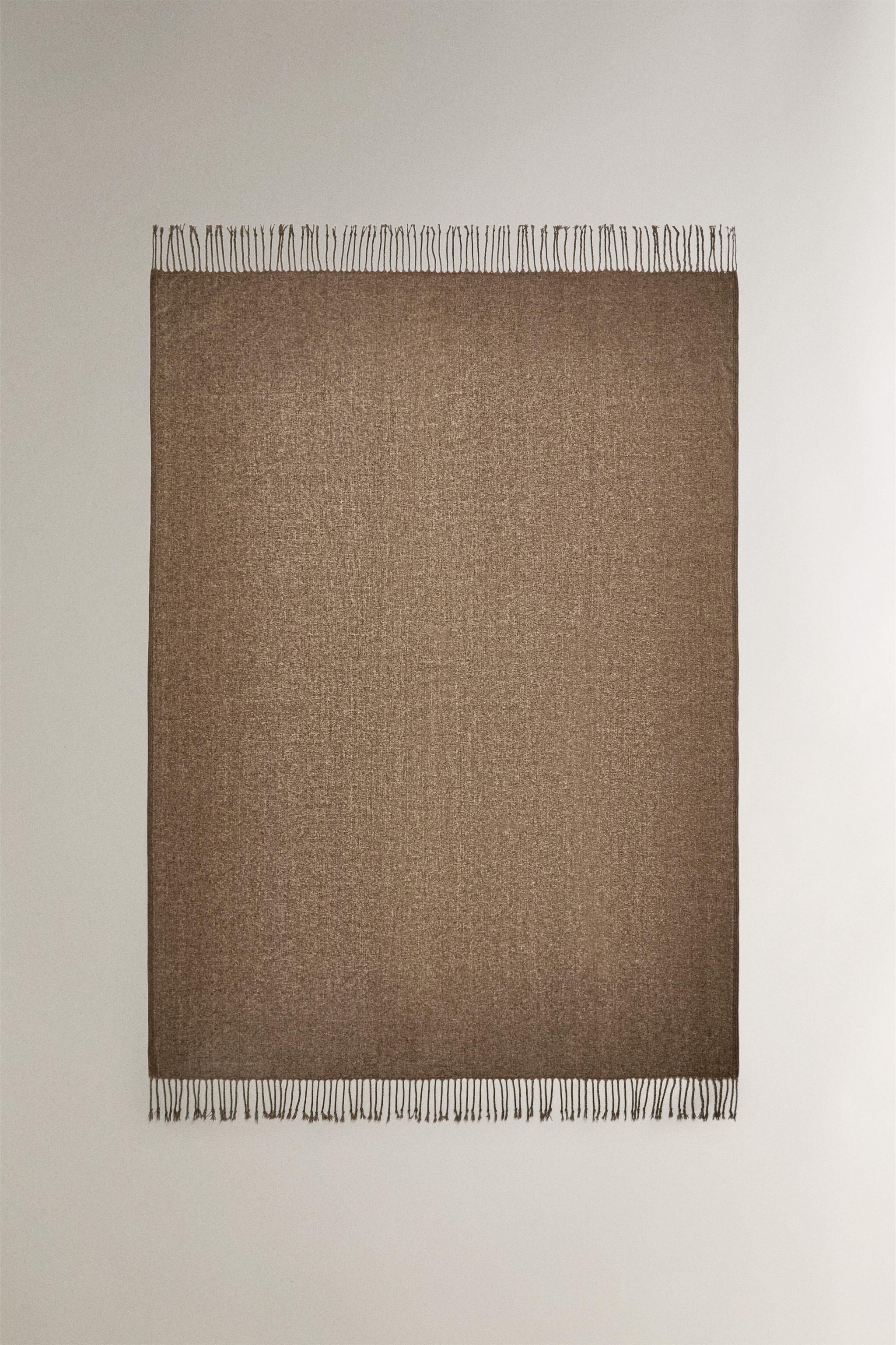 CHENILLE BLANKET
