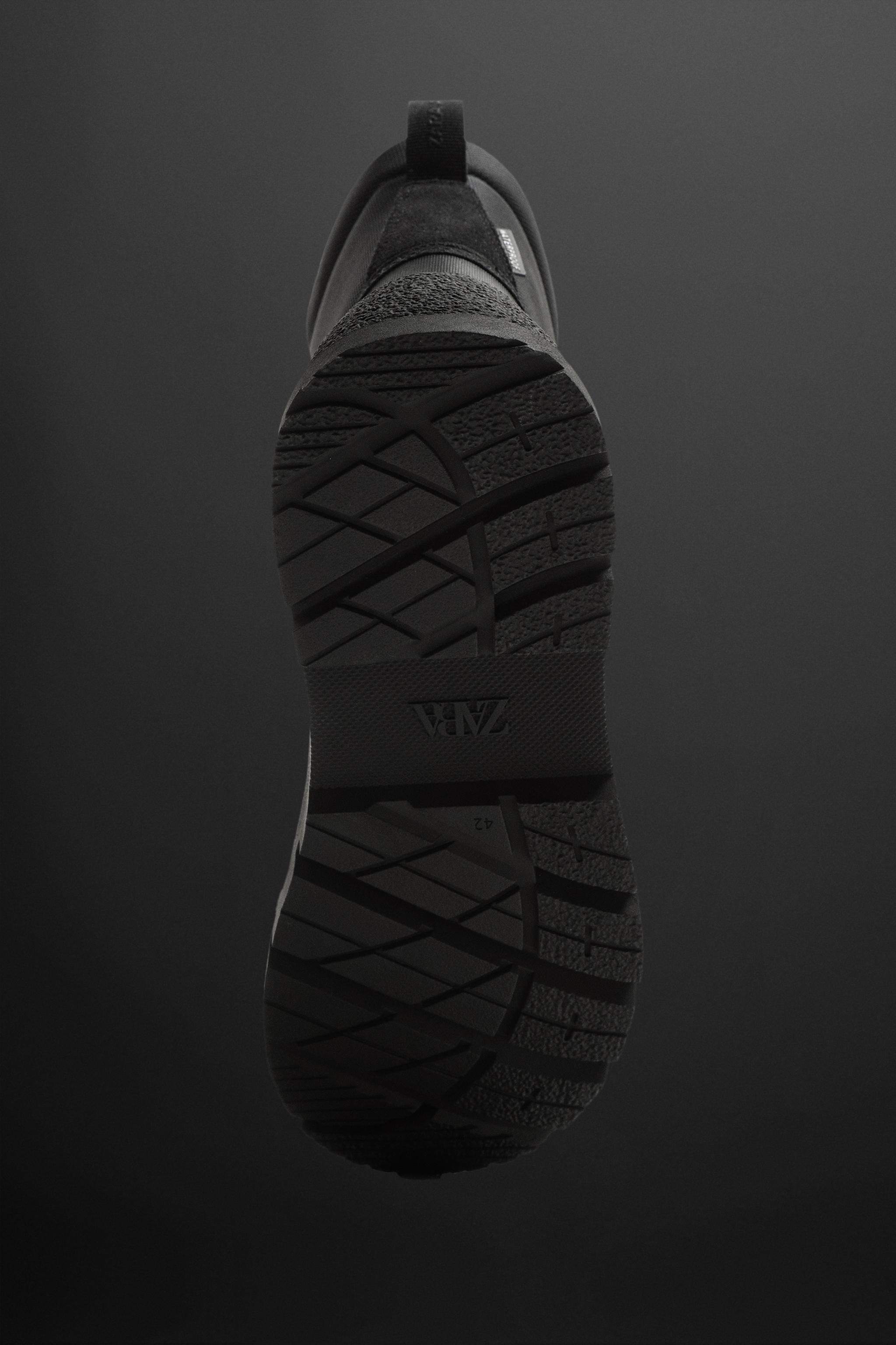 WATERPROOF HIKING BOOTS