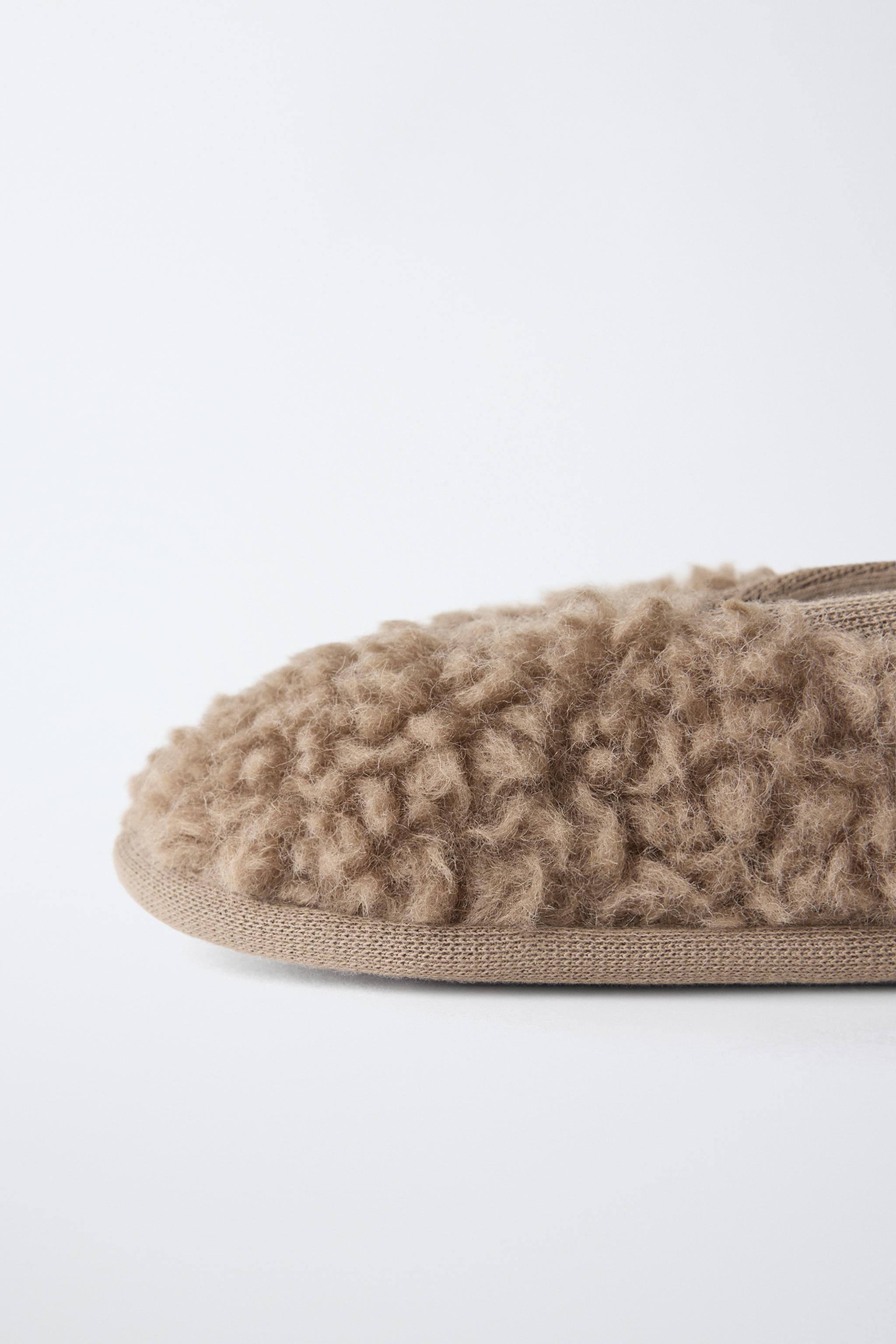 CHAUSSONS IMITATION MOUTON