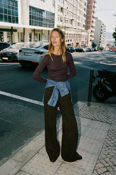 DOUBLE CONTRAST T-SHIRT - Brown by Zara
