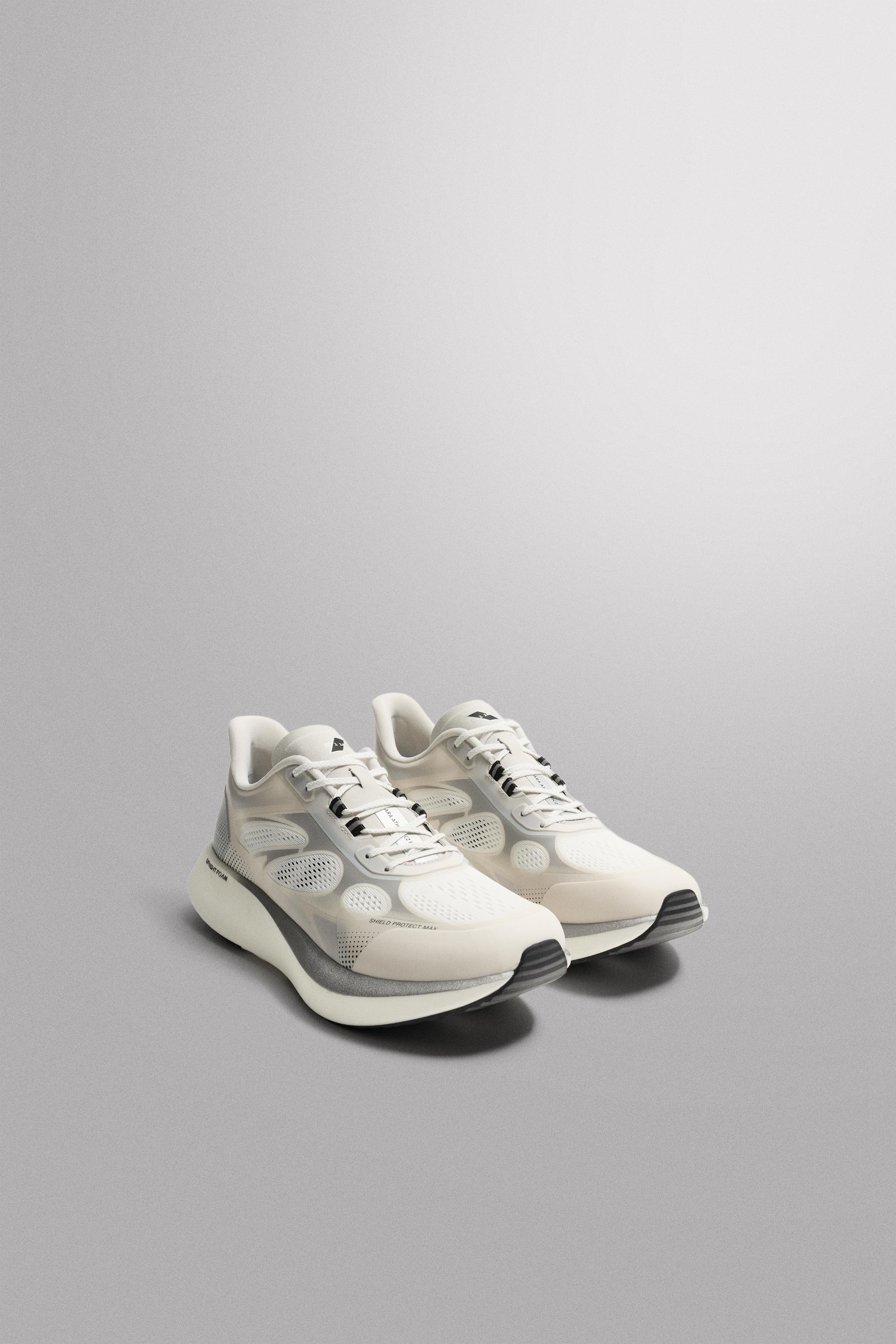 RUNNING SNEAKERS — White