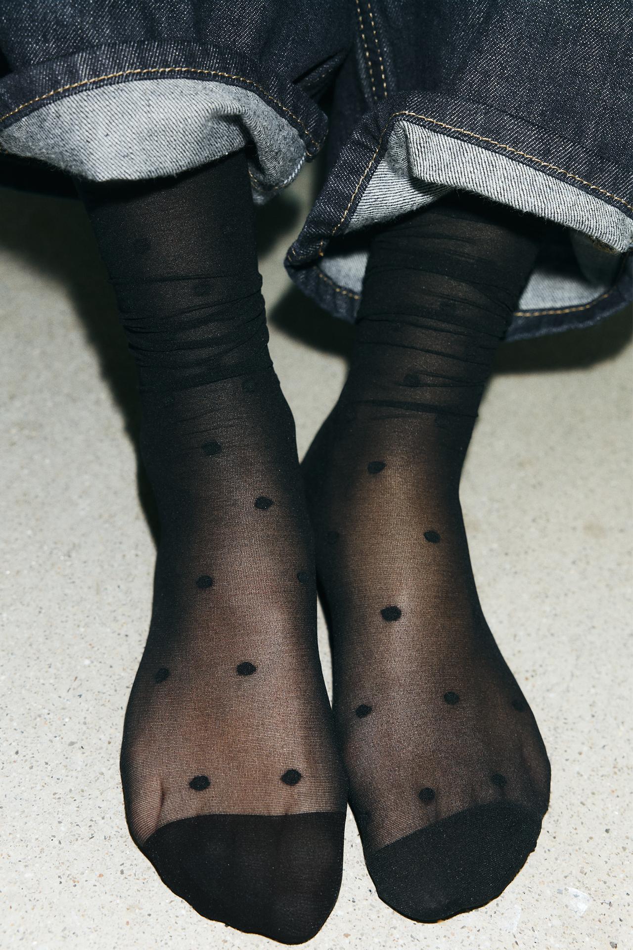 POLKA DOT KNEE-HIGH SOCKS