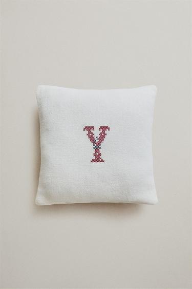 LETTER Y EMBROIDERED LINEN CUSHION — Ecru 1