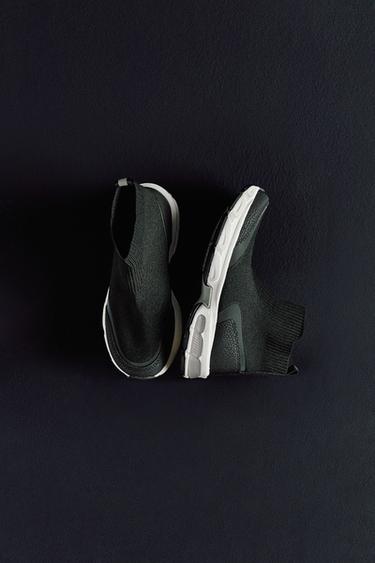 HIGH-TOP SOCK SNEAKERS - Black by Zara