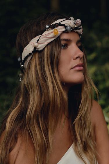 Zara STRIPED SCARF WITH EMBROIDERED FLOWERS - Ecru - Image 0