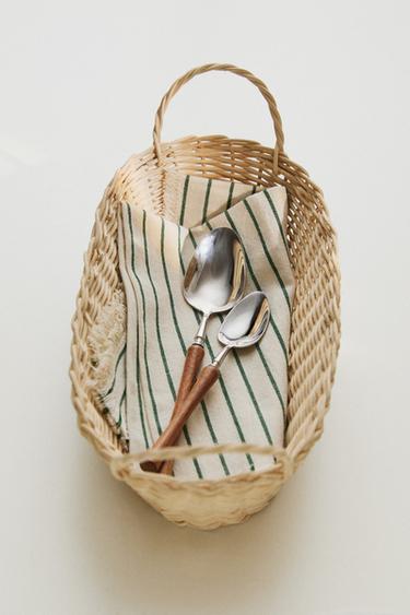 PANIER À PAIN OVALE - Beige clair de Zara - Image 4