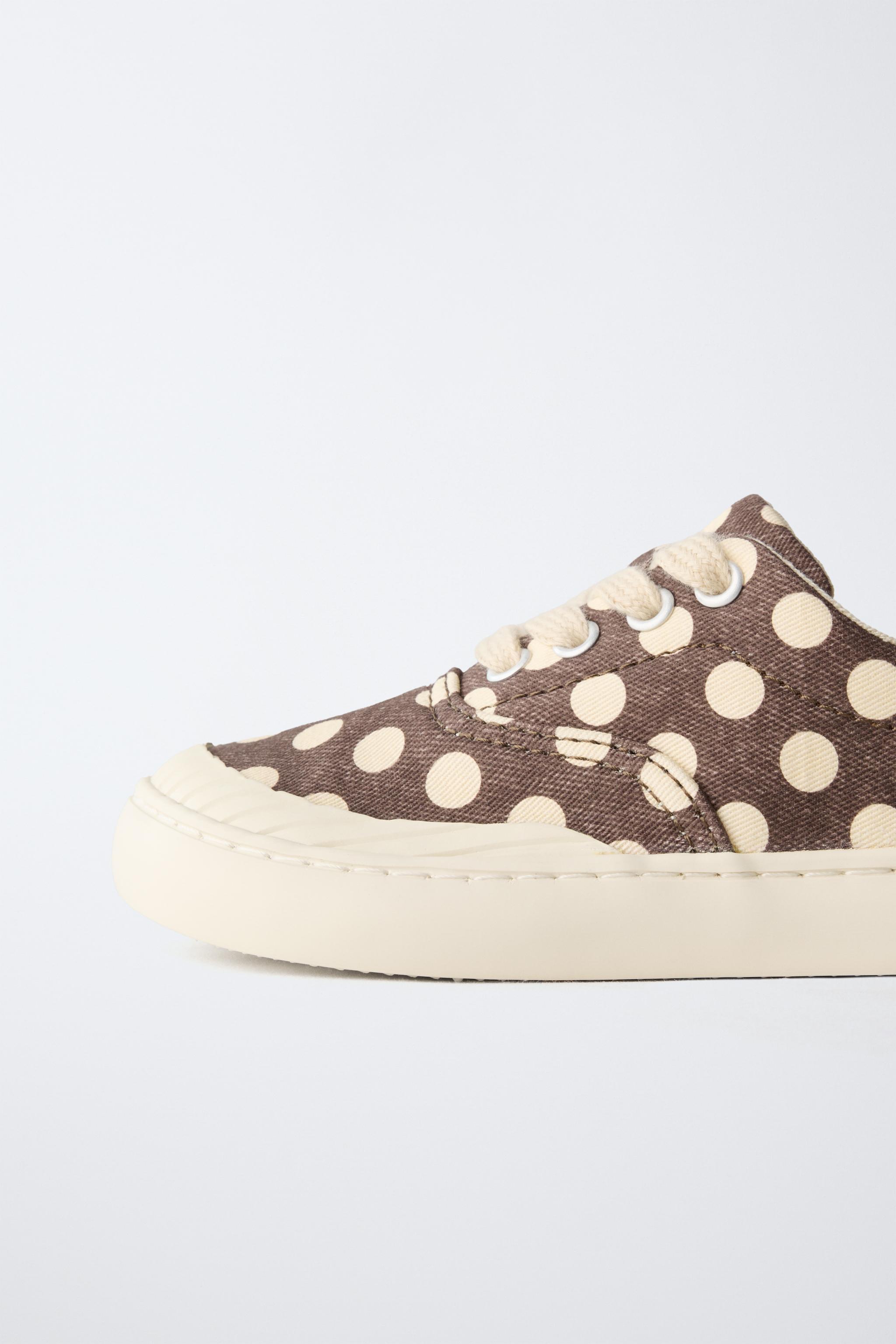 TENNIS OU BASKET TAUPE