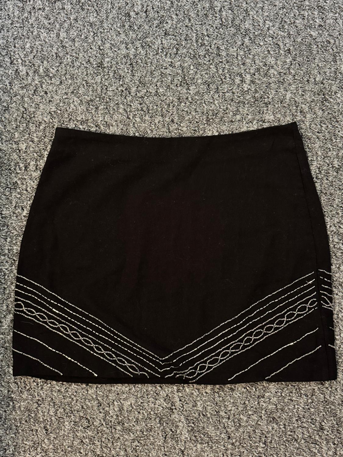 BEADED MINI SKIRT - Image 2