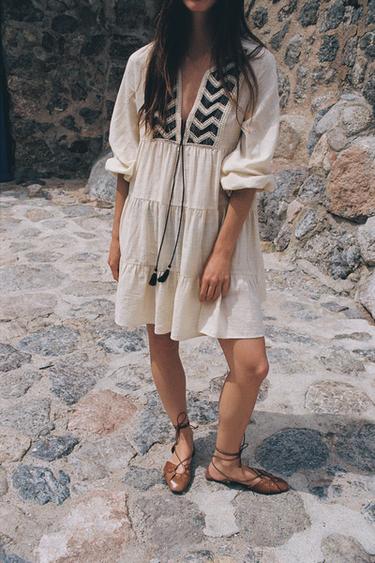 ROBE COURTE BRODERIES PANNEAUX - Sable de Zara - Image 2