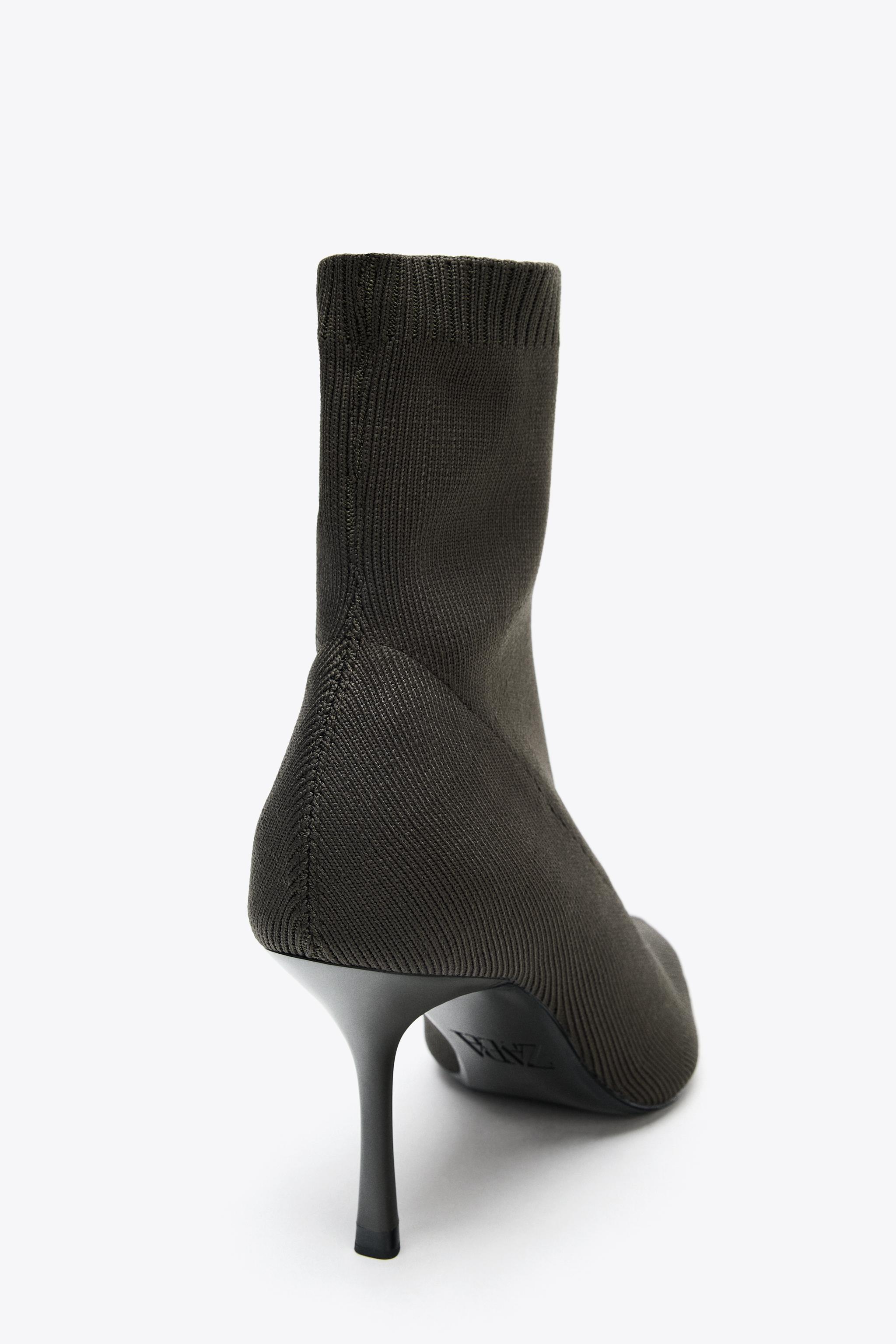 FABRIC ANKLE BOOT