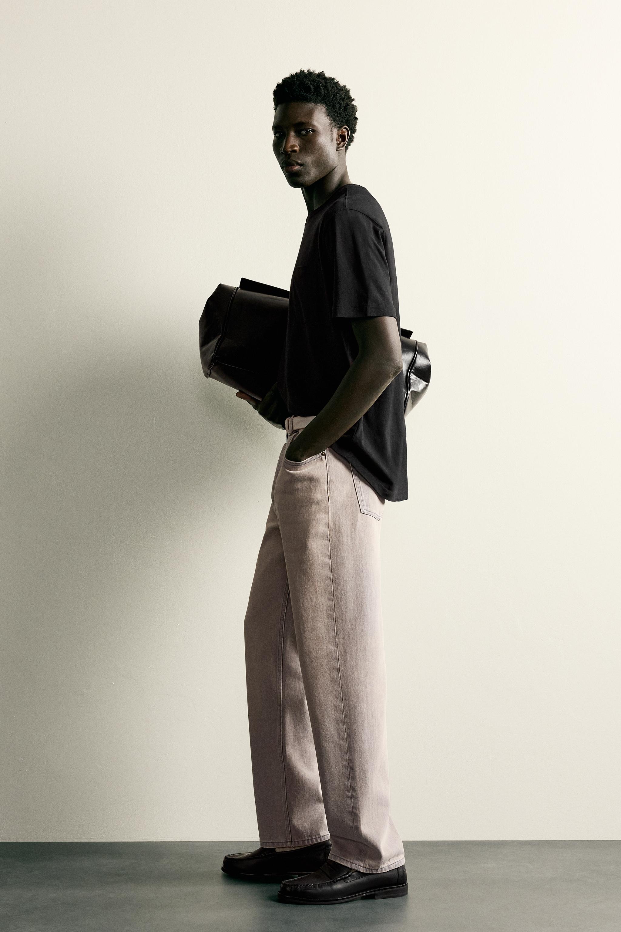 RELAXED FIT LIGHTWEIGHT T-SHIRT