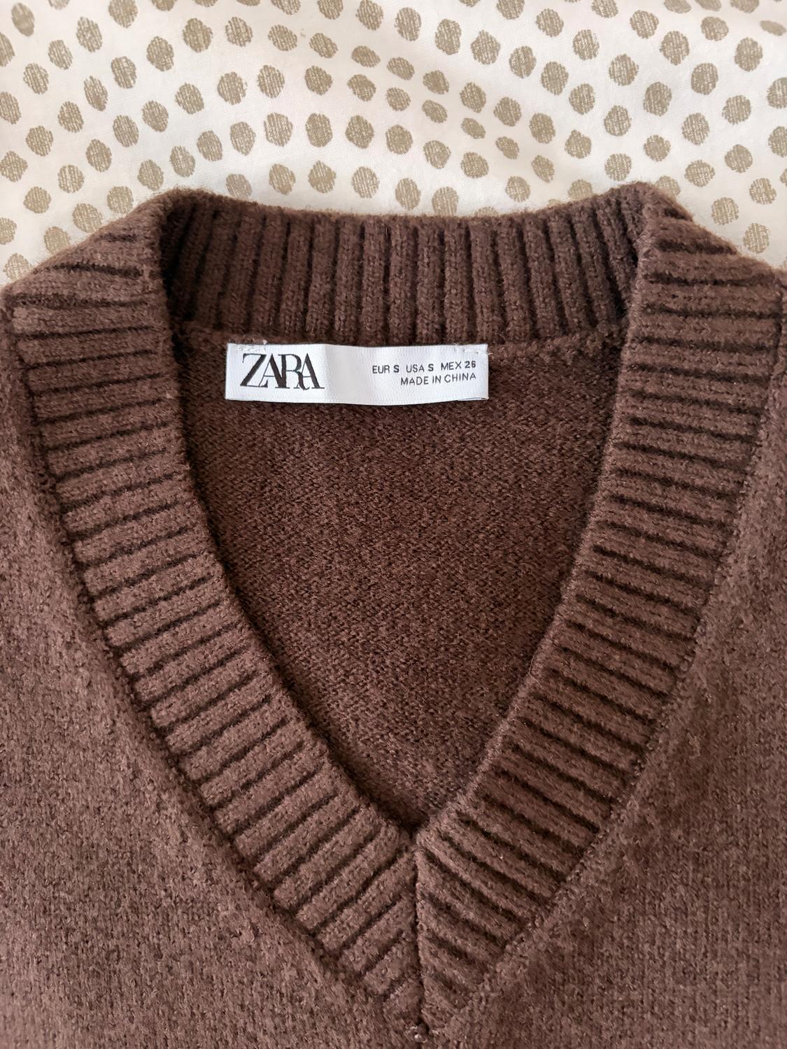 PLAIN KNIT SWEATER VEST - Image 3