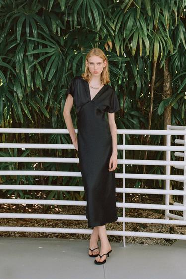 VESTIDO MIDI ACETINADO - Preto da Zara