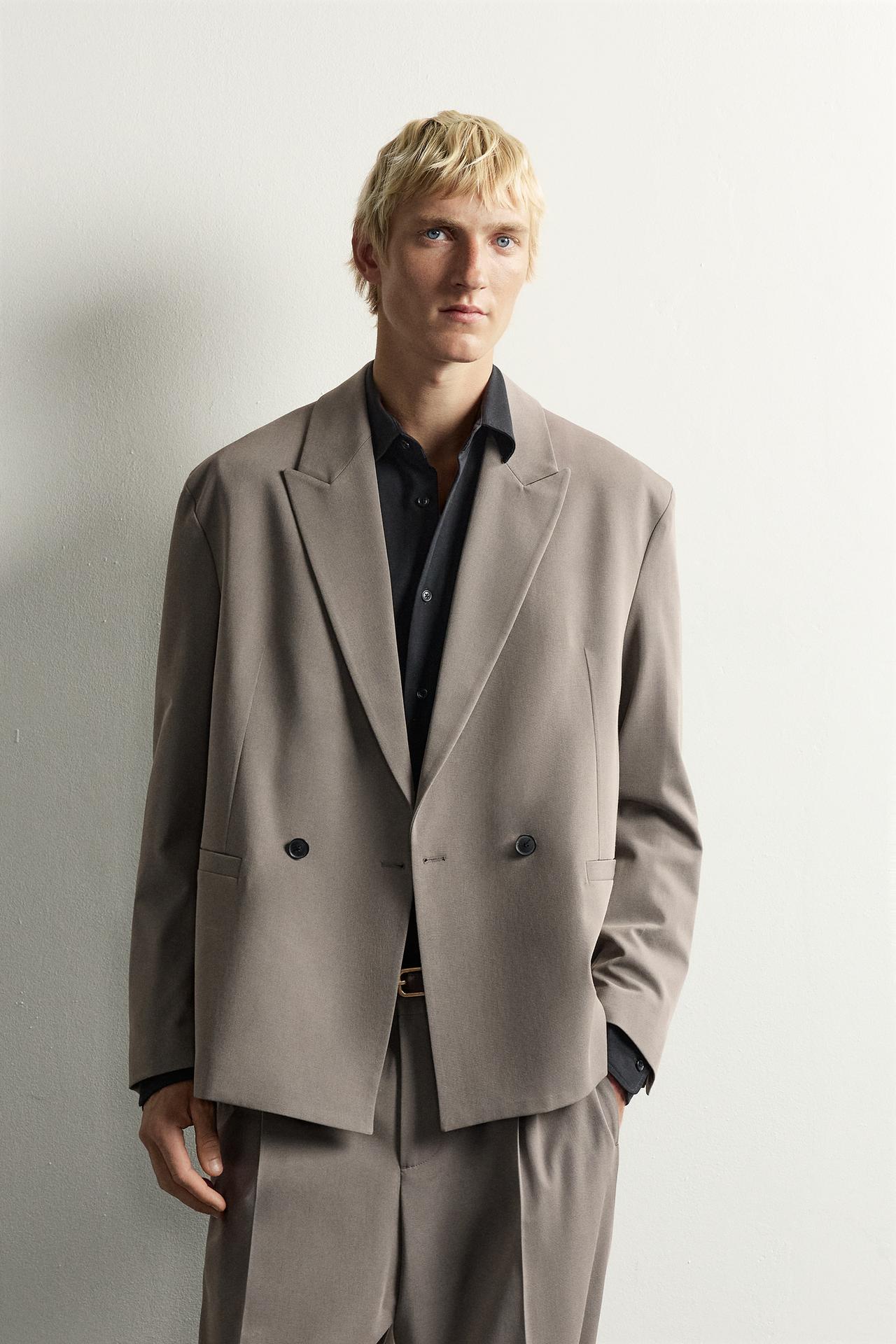 DOUBLE-BREASTED SUIT BLAZER — Grey