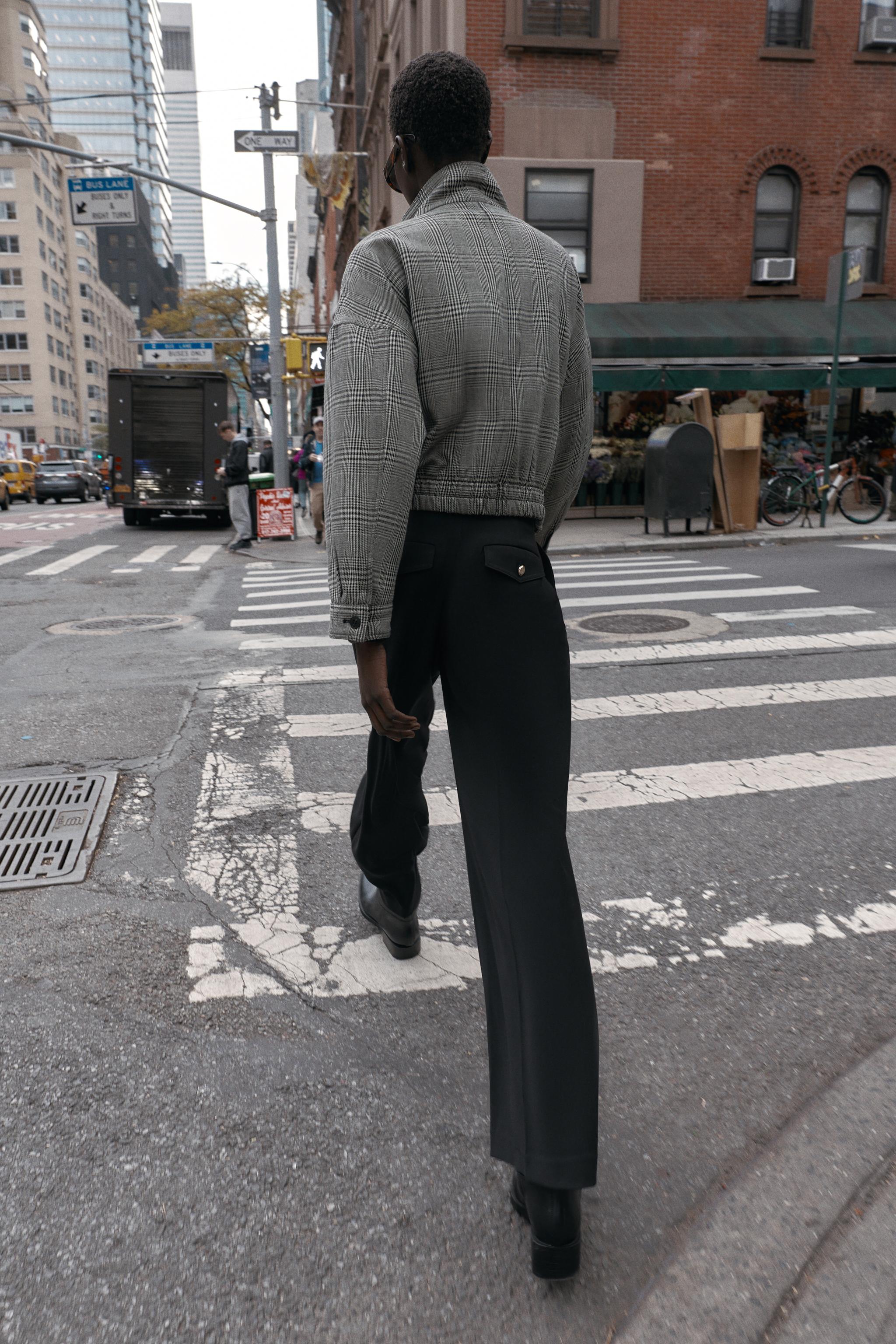 HIGH-WAISTED WIDE-LEG PANTS