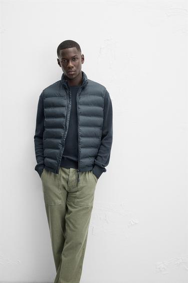 GILET SANS MANCHES MATELASSÉ LÉGER - Bleu marine de Zara - Image 4