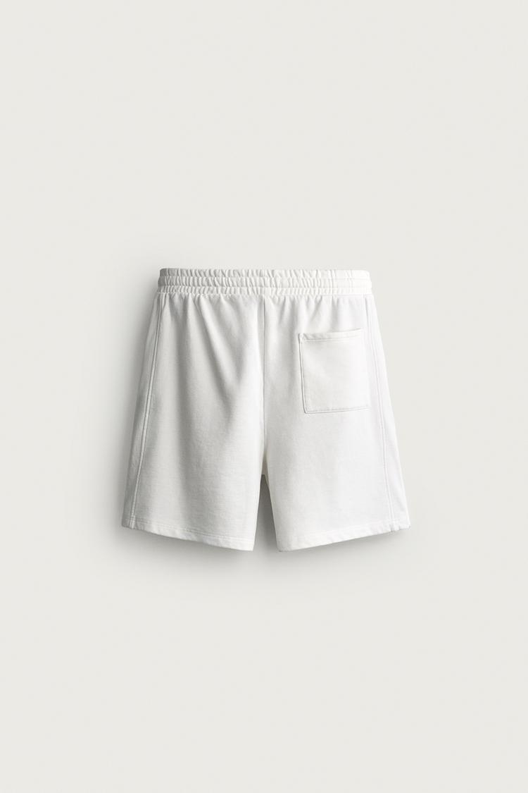 PANTALÓN CORTO BERMUDA BÁSICO DESLAVADO 4