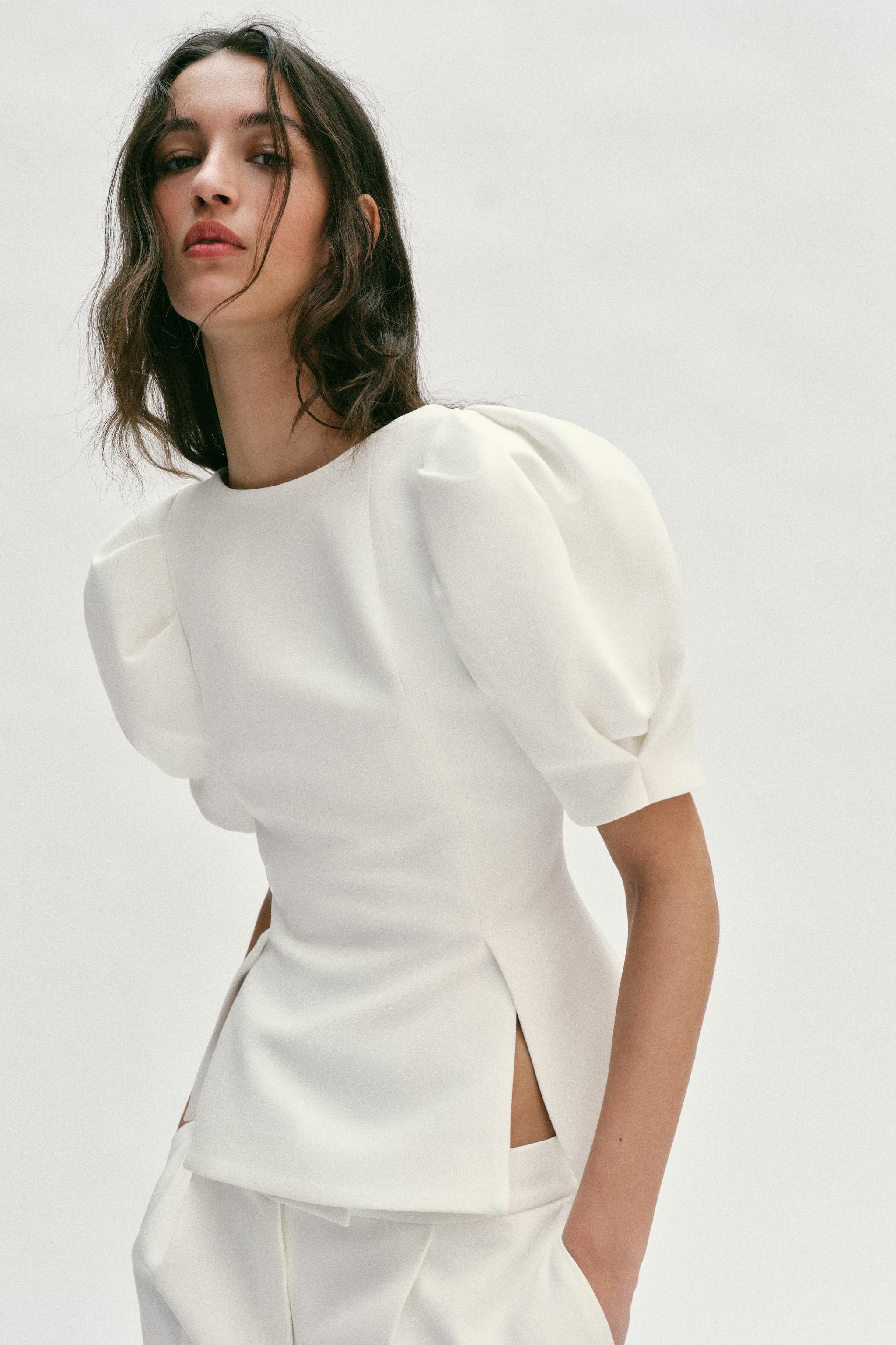 BALLOON SLEEVE TOP